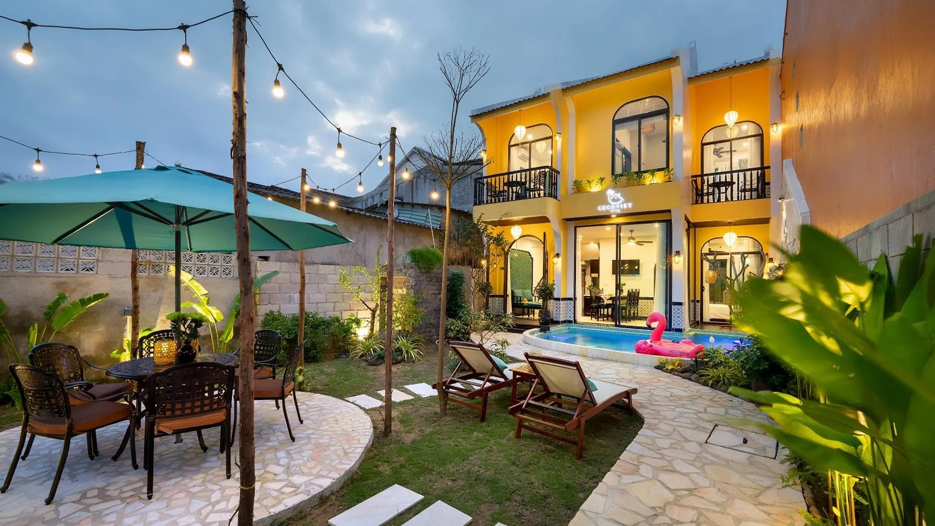 Hoian Cocoviet2 Villa - 3 Bedroom Poolside Retreat, Old Town ホイアン ベトナム