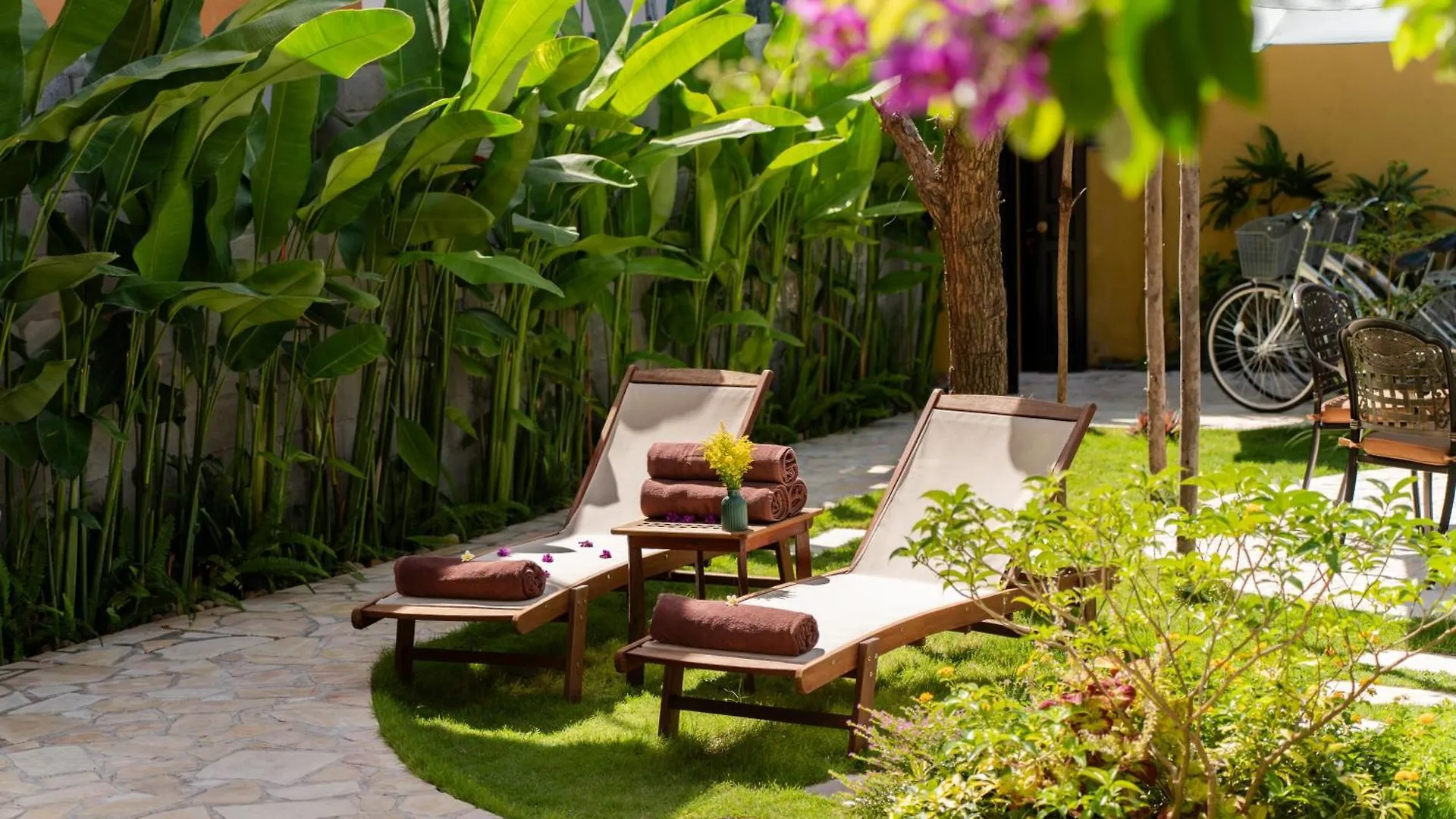Hoian Cocoviet2 Villa - 3 Bedroom Poolside Retreat, Old Town ホイアン 0*,  ベトナム